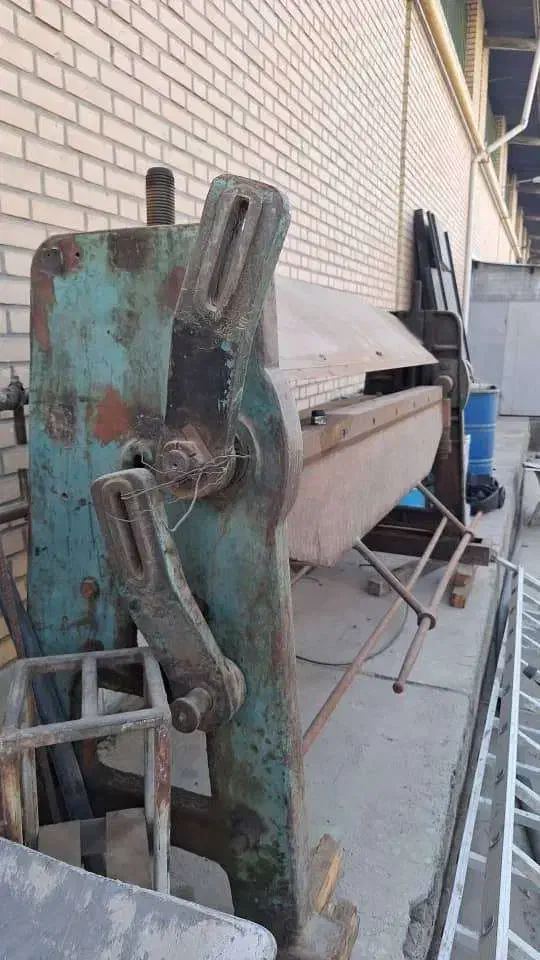 خم کن دستی ورق دومتری سالم در کمالشهر|ماشینآلات صنعتی|کرج, شهرک صنعتی بهارستان|دیوار