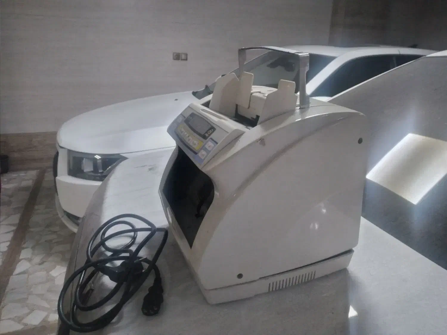 دستگاه پول شمار|دفتر کار|بندر انزلی, کوی بهار|دیوار