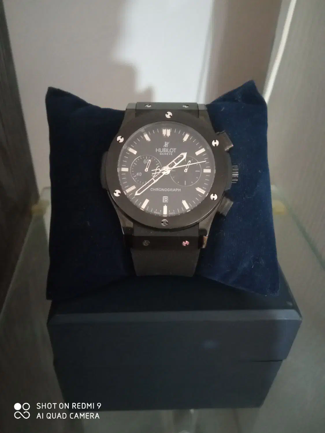 ساعت هالیبوت|ساعت|نیشابور, هفده شهریور|دیوار