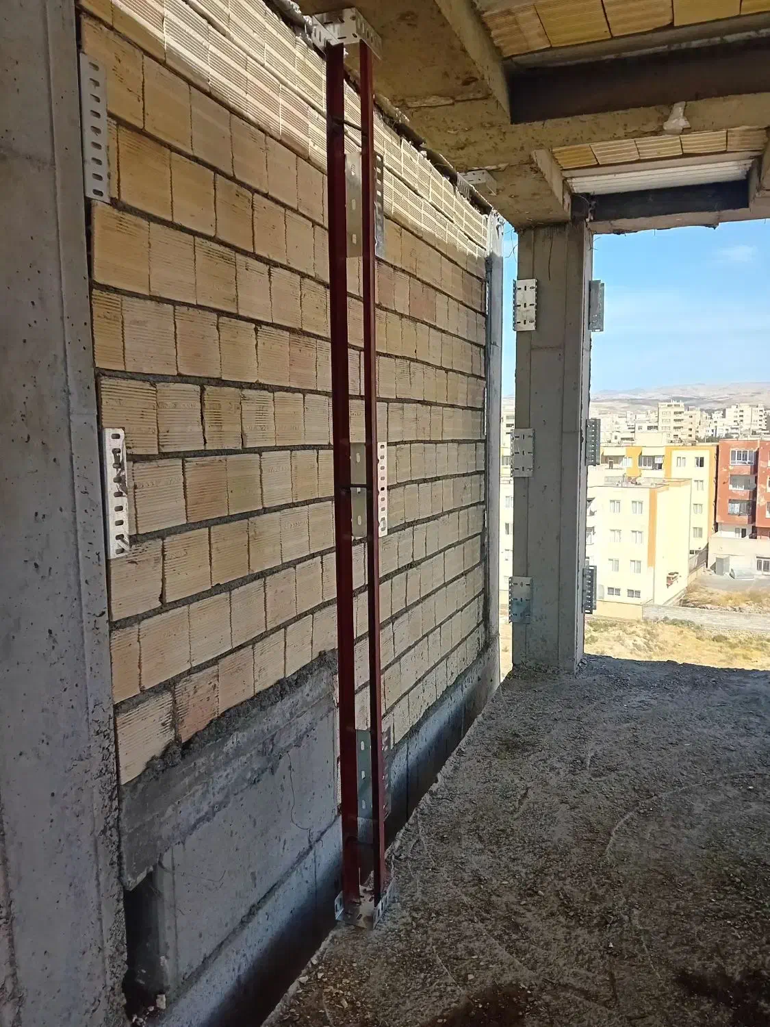 اجرای والپست. نبش کشی|خدمات پیشه و مهارت|مراغه, |دیوار