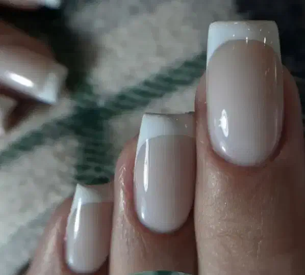 کاشت ناخن حرفه ای ۷۰۰تومن|خدمات آرایشگری و زیبایی|میاندوآب, |دیوار