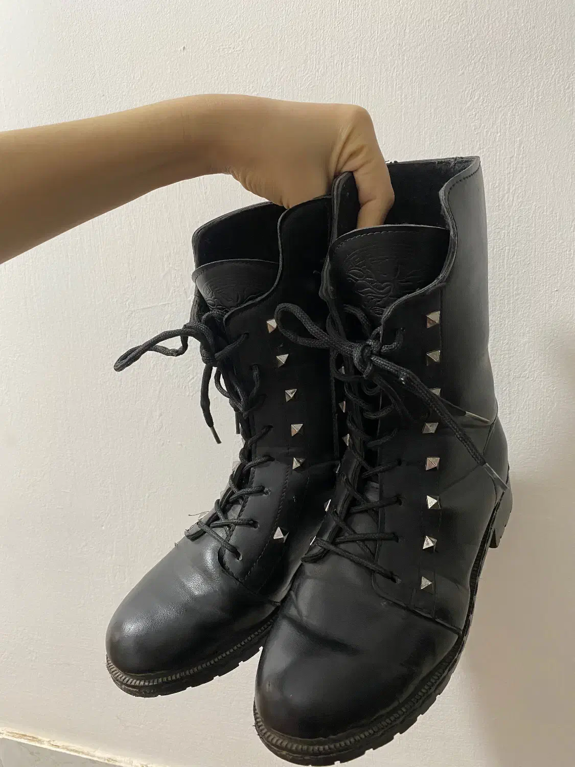 بوت|کیف، کفش، کمربند|سبزوار, قصبه شرقی|دیوار