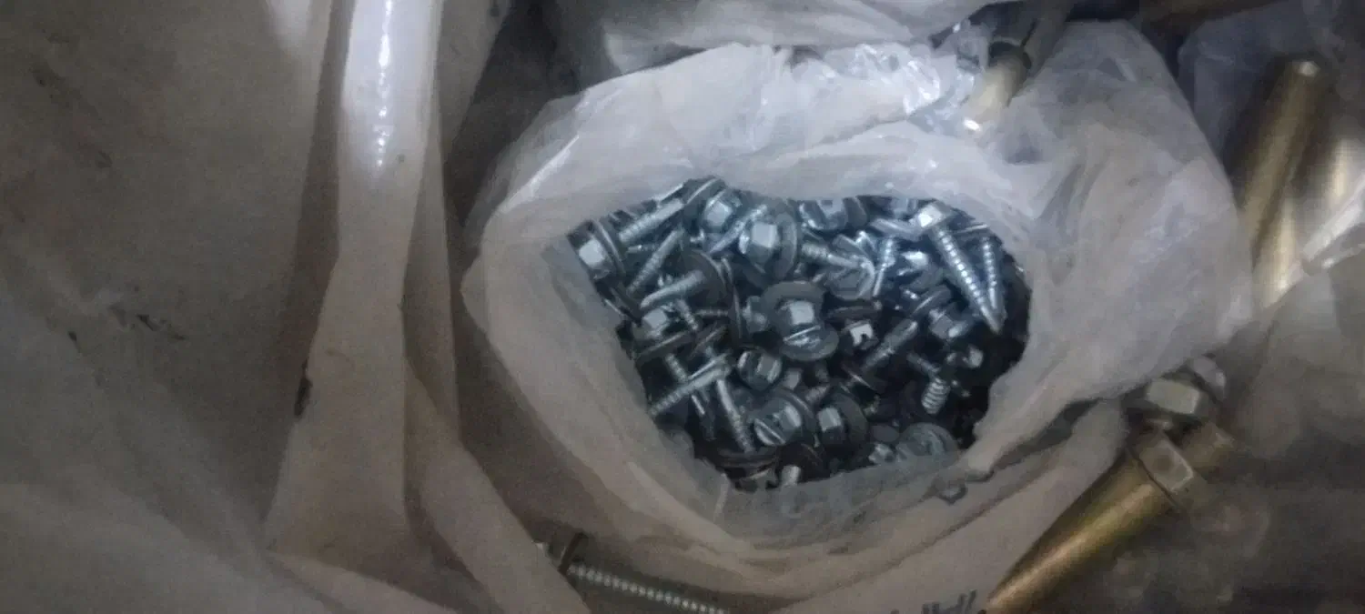 پیچ ۵ سانت و سه سانت و رول بولت ۱۰|ابزارآلات|زاهدان, |دیوار