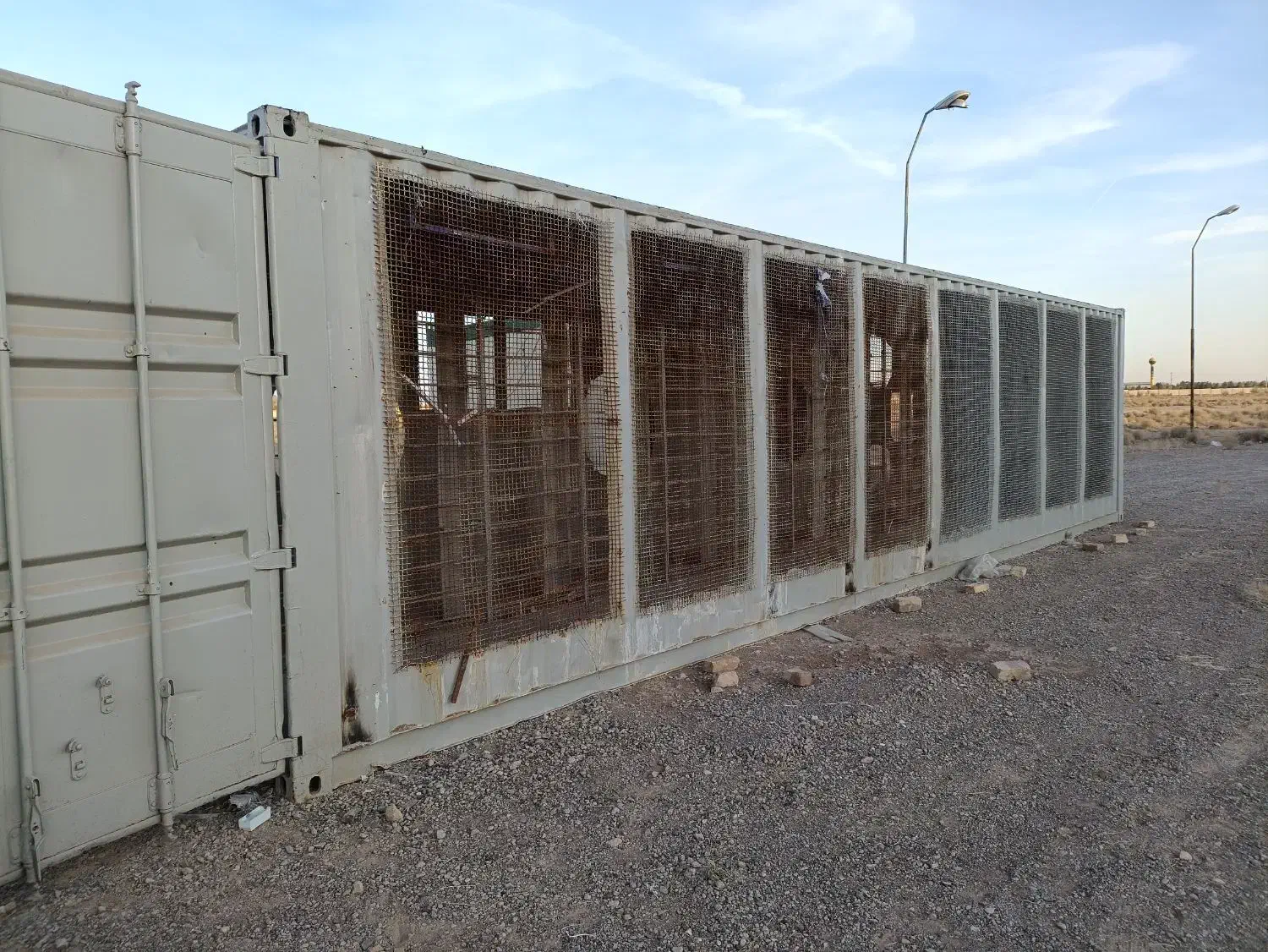 کانتینر ۴۰ فوت قفسه دار ( انبار )|عمدهفروشی|میمه, |دیوار