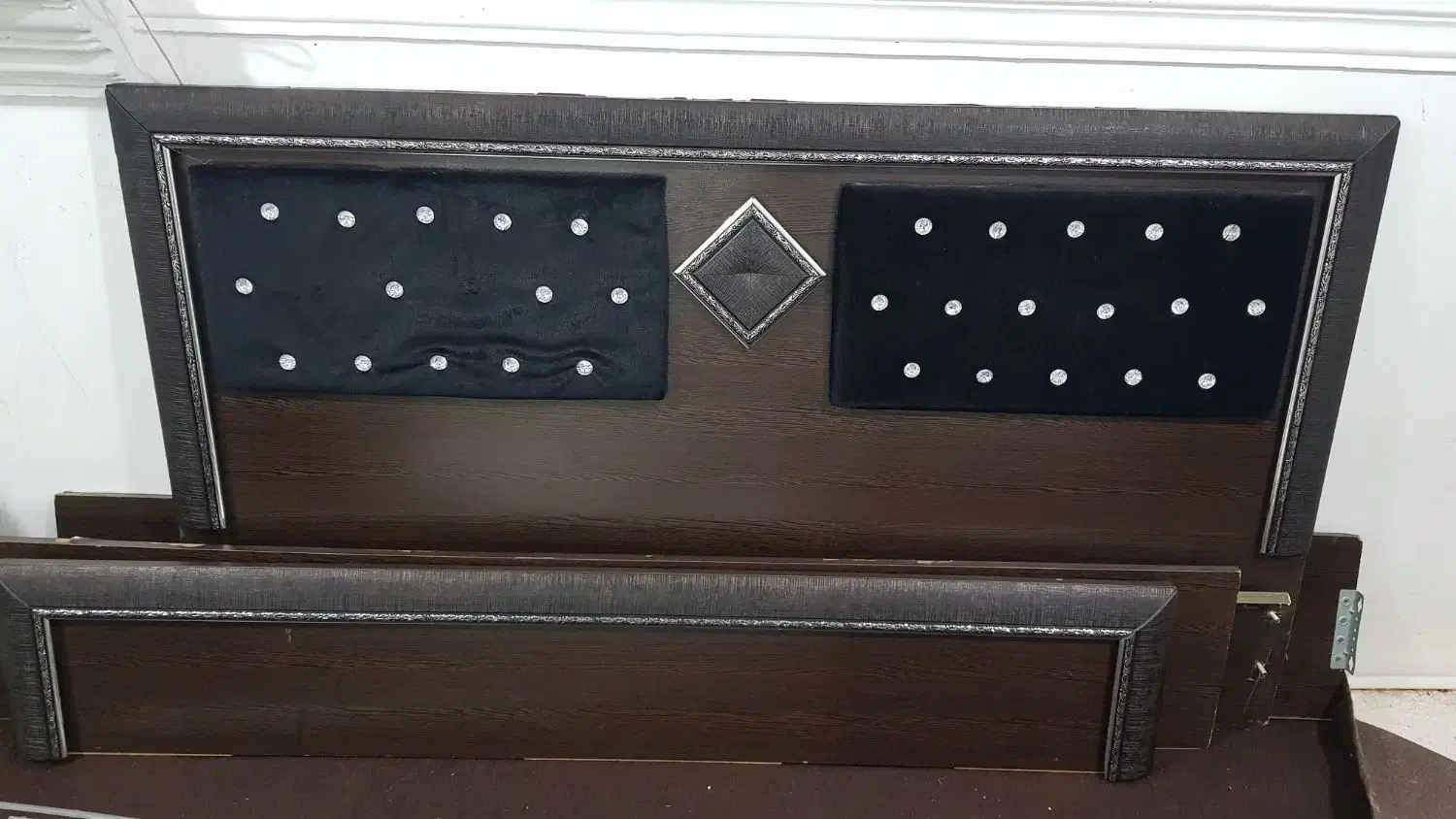 تخت خواب دونفره با تشک|تخت و سرویس خواب|خان ببین, |دیوار