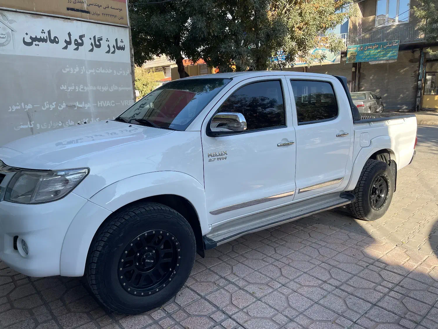 هایلوکس|خودرو سواری و وانت|مهاباد (آذربایجان غربی), |دیوار