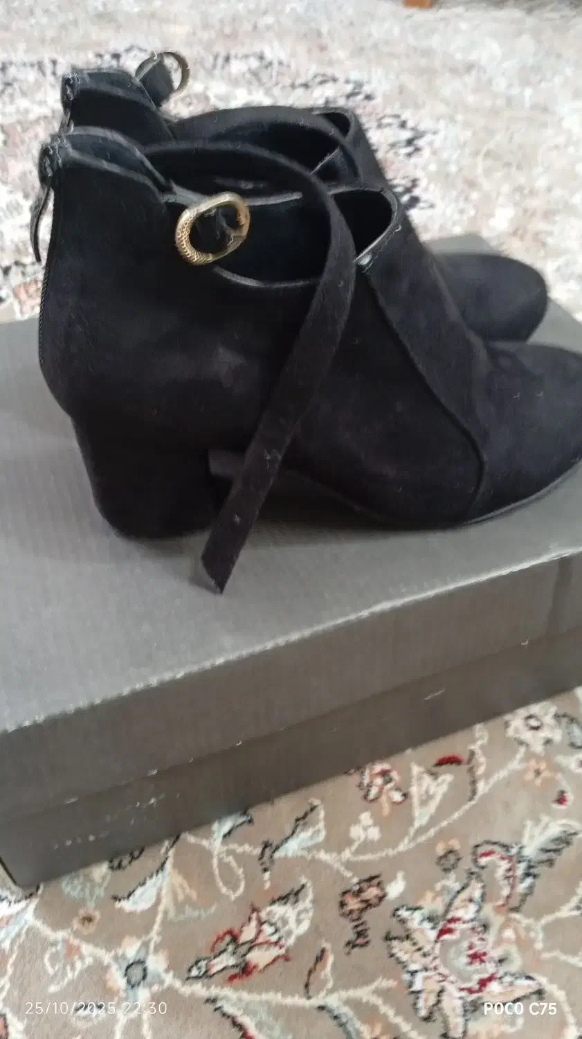 دو جفت چکمه سایز 38|کیف، کفش، کمربند|مشکین‌دشت, |دیوار