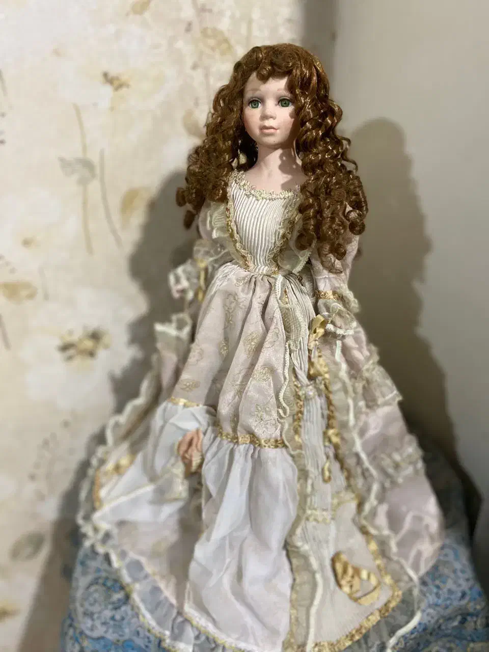 عروسک سرامیکی|مجسمه، تندیس، ماکت|ری, جوانمرد قصاب|دیوار