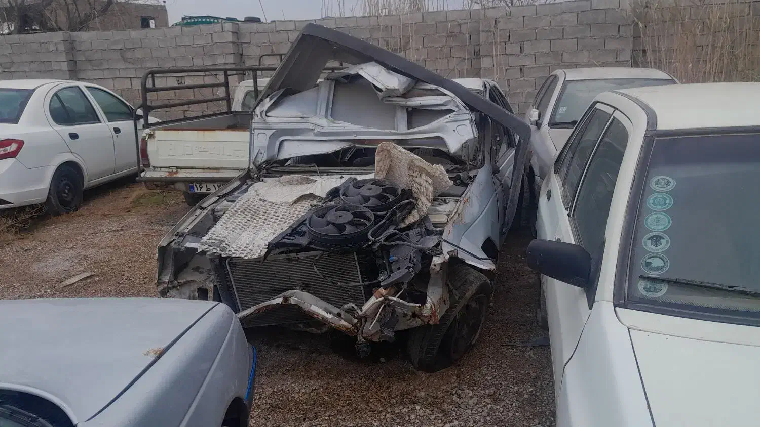 پژو۴۰۵تصادفی مدل۸۲|خودرو سواری و وانت|اهواز, زرگان|دیوار