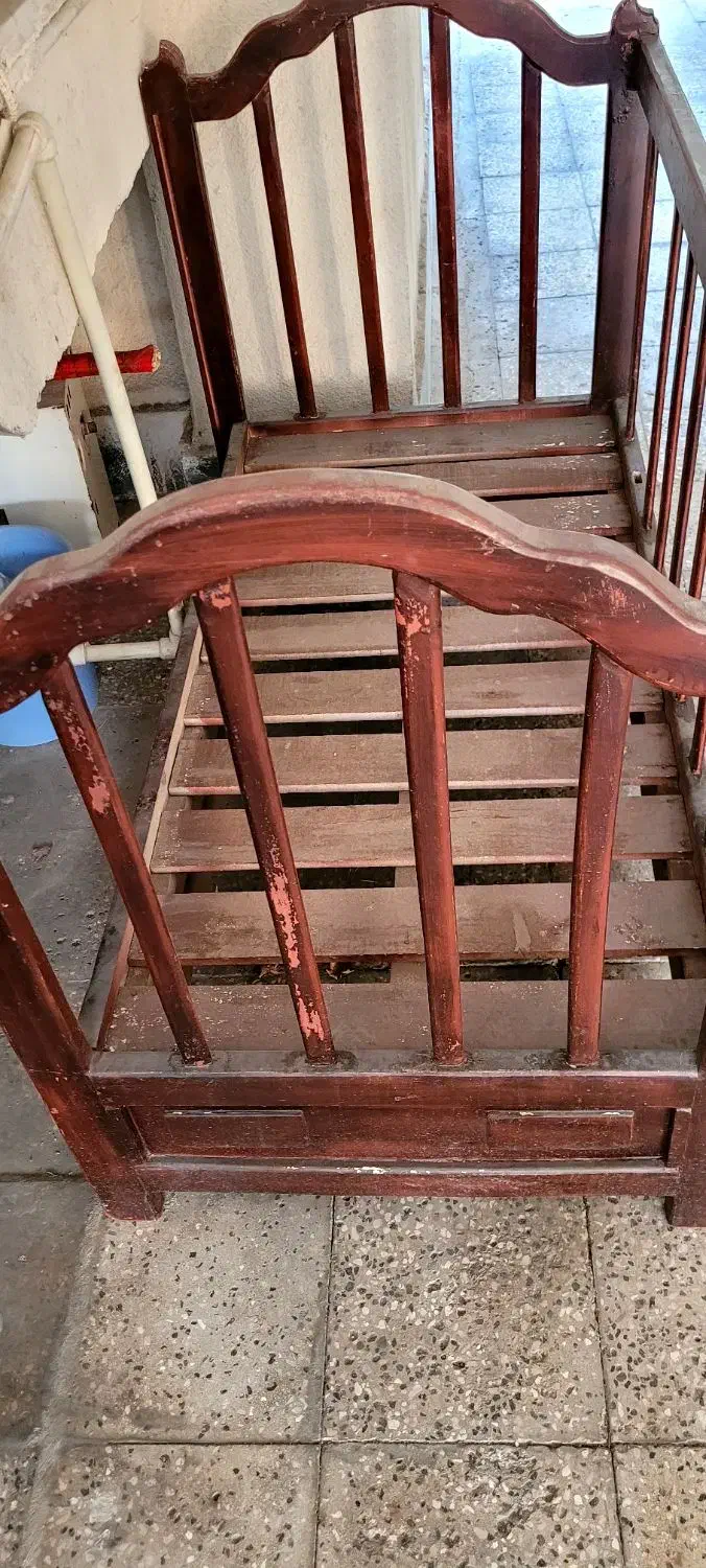 تخت و میز تلفن چوبی|تخت و صندلی بچه|گرگان, |دیوار