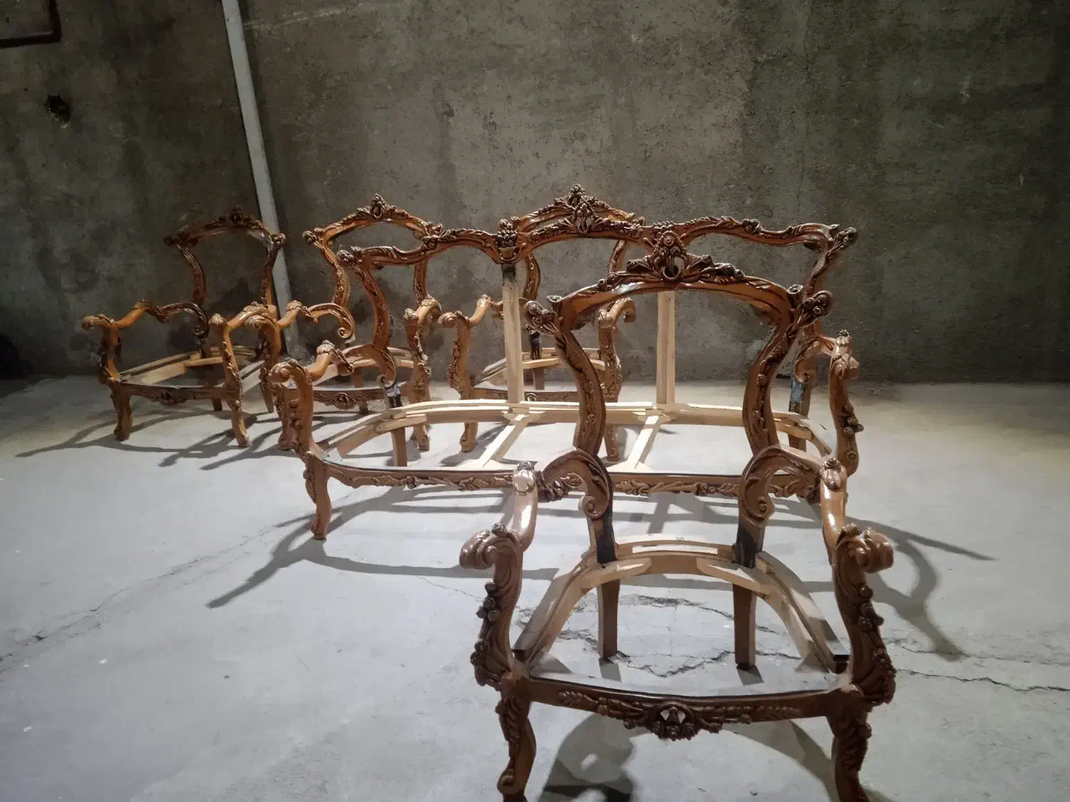 استخدام نجار کلاف بر و چسباندی|استخدام صنعتی، فنی، مهندسی|ملایر, |دیوار