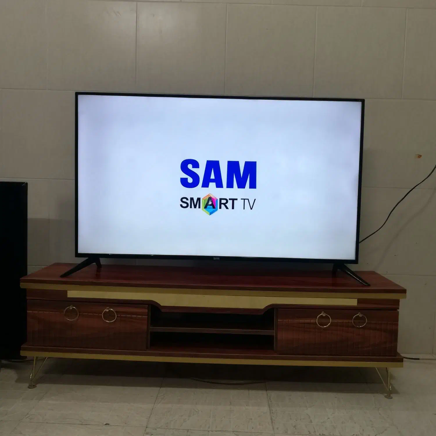 تلویزیون 50 سام هوشمند و فورکی استوک|تلویزیون و پروژکتور|یزد, |دیوار