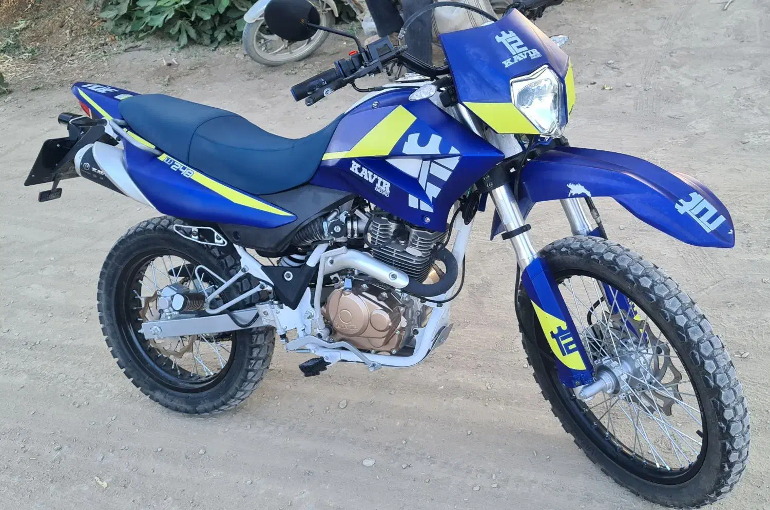 موتور  کویر تریلt2|موتورسیکلت|اصفهان, آبشار|دیوار