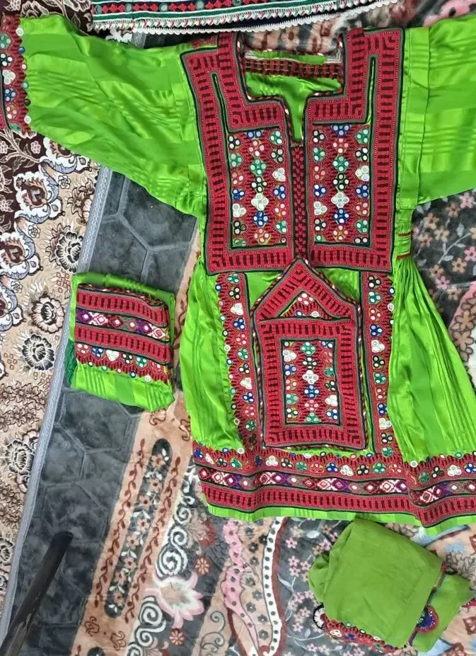 لباس مجلسی دست دوم|لباس|چابهار, |دیوار