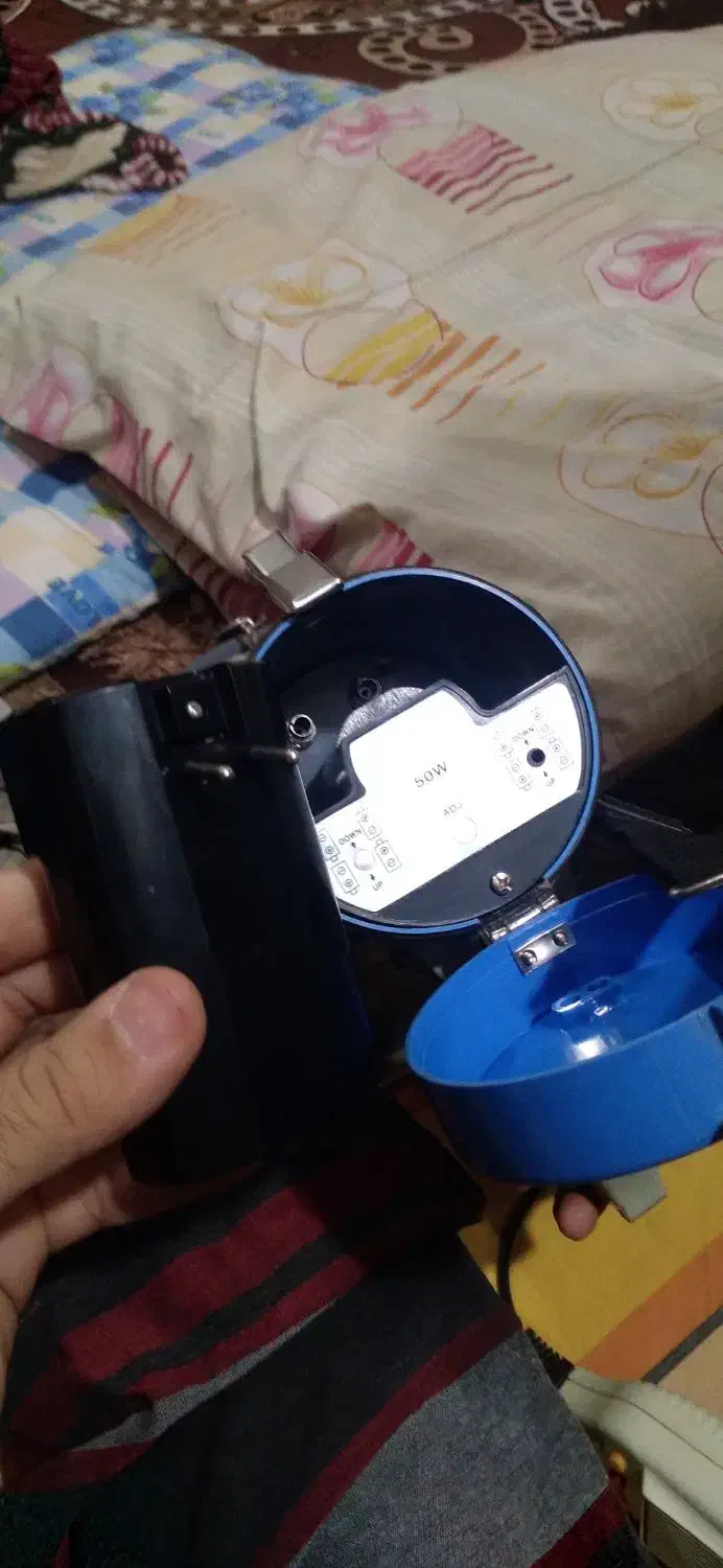 میکروفون (بلندگو)|صوتی و تصویری|شوش, |دیوار