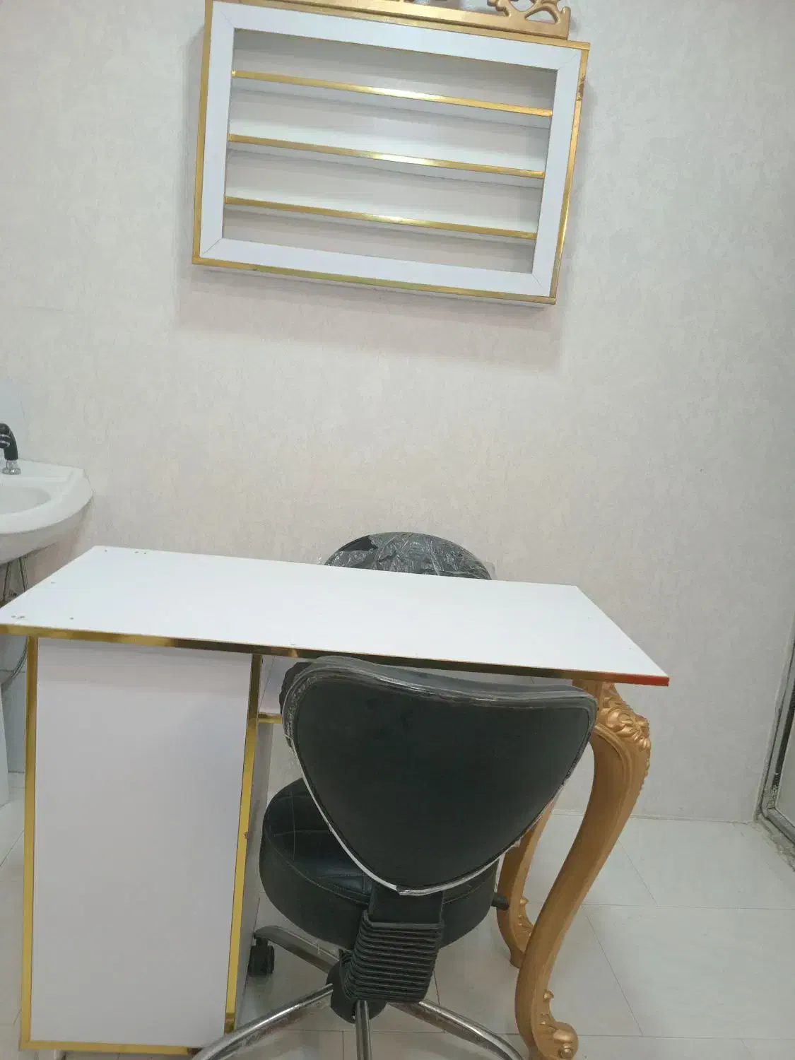 اجاره میز ناخن|آرایشگاه و سالن‌های زیبایی|رشت, گیل|دیوار