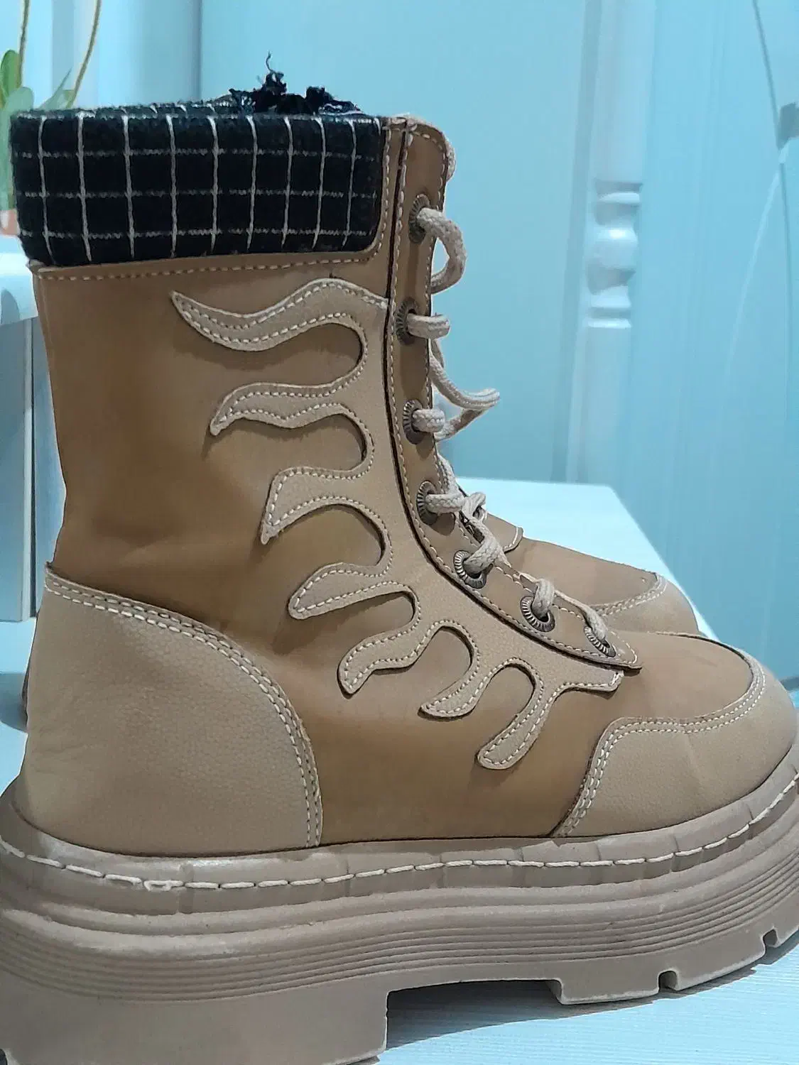 پوتین در حدد نو اسپرت|کیف، کفش، کمربند|ساوه, |دیوار