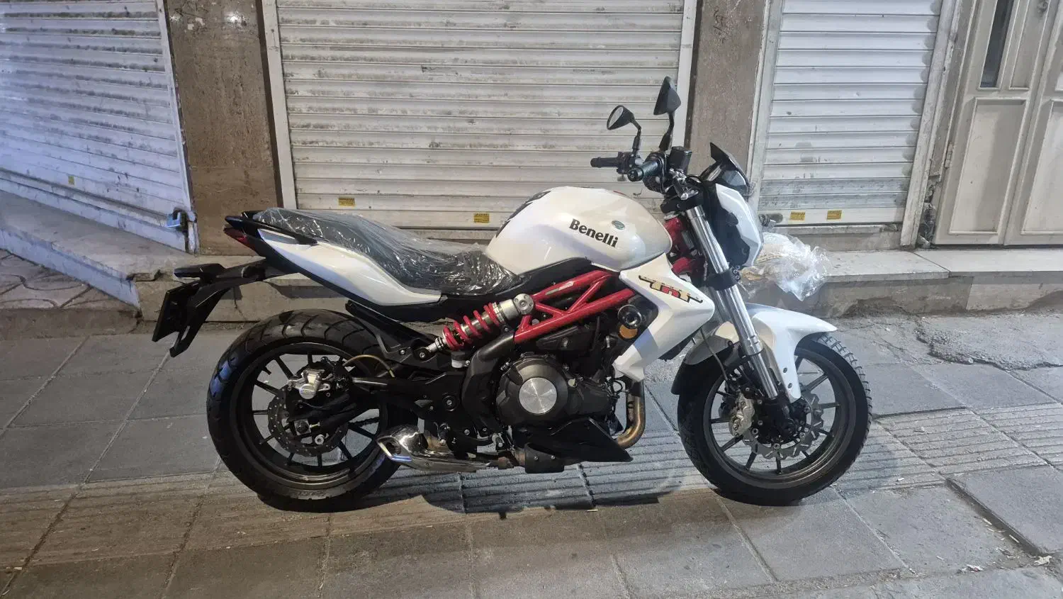 بنلی ۹۶ ۳۰۰ وارداتی در حد صفر|موتورسیکلت|قدس, شهرقدس|دیوار