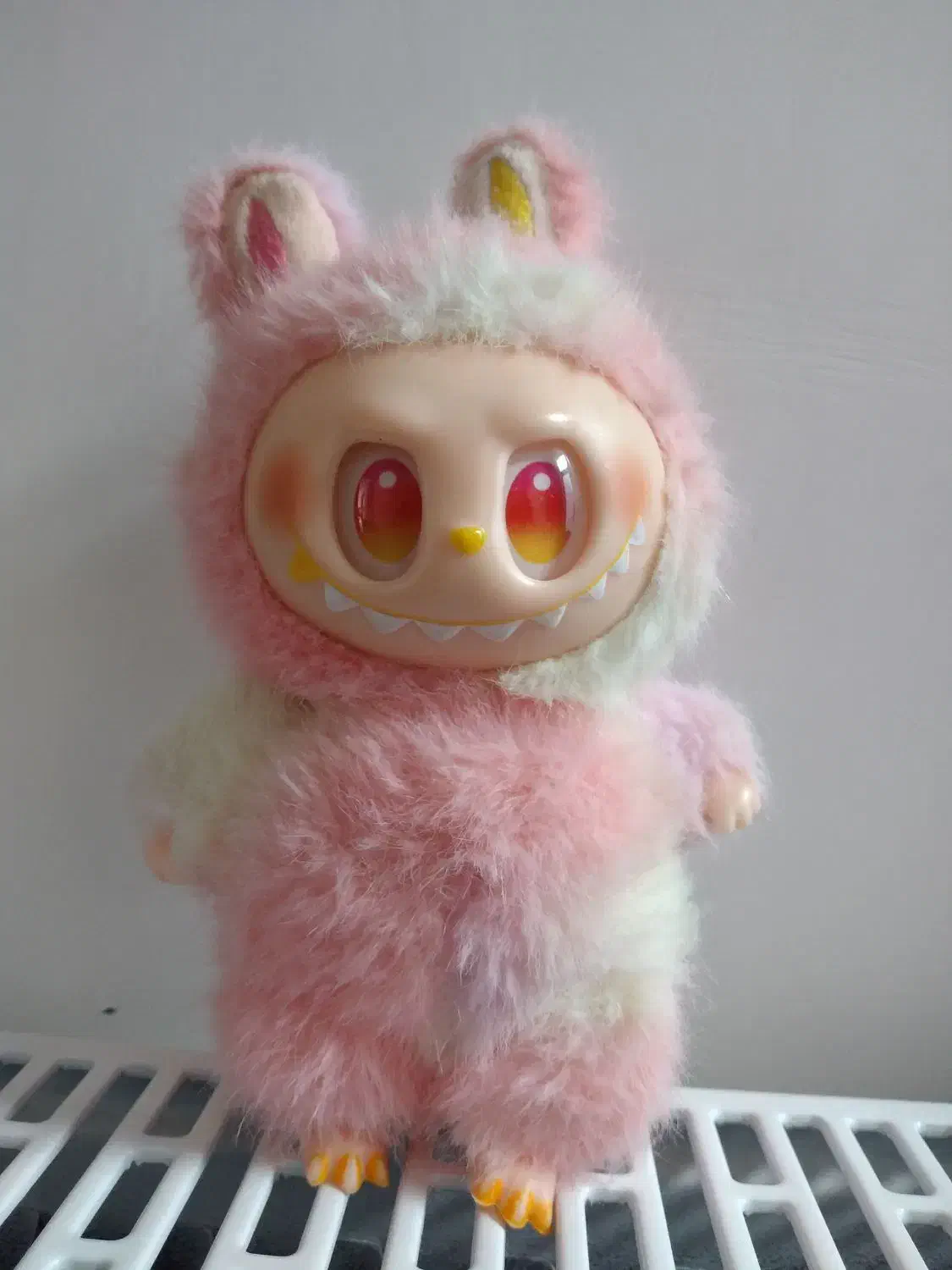 عروسک|اسباب‌بازی بچه|سرپل ذهاب, |دیوار