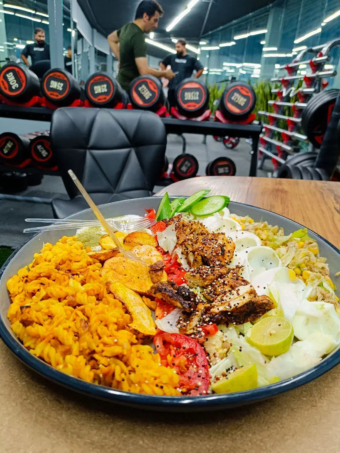 بوفه مجموعه ورزشی باشگاه مدالvip|اجارهٔ مغازه و غرفه|تهران, امام حسین|دیوار