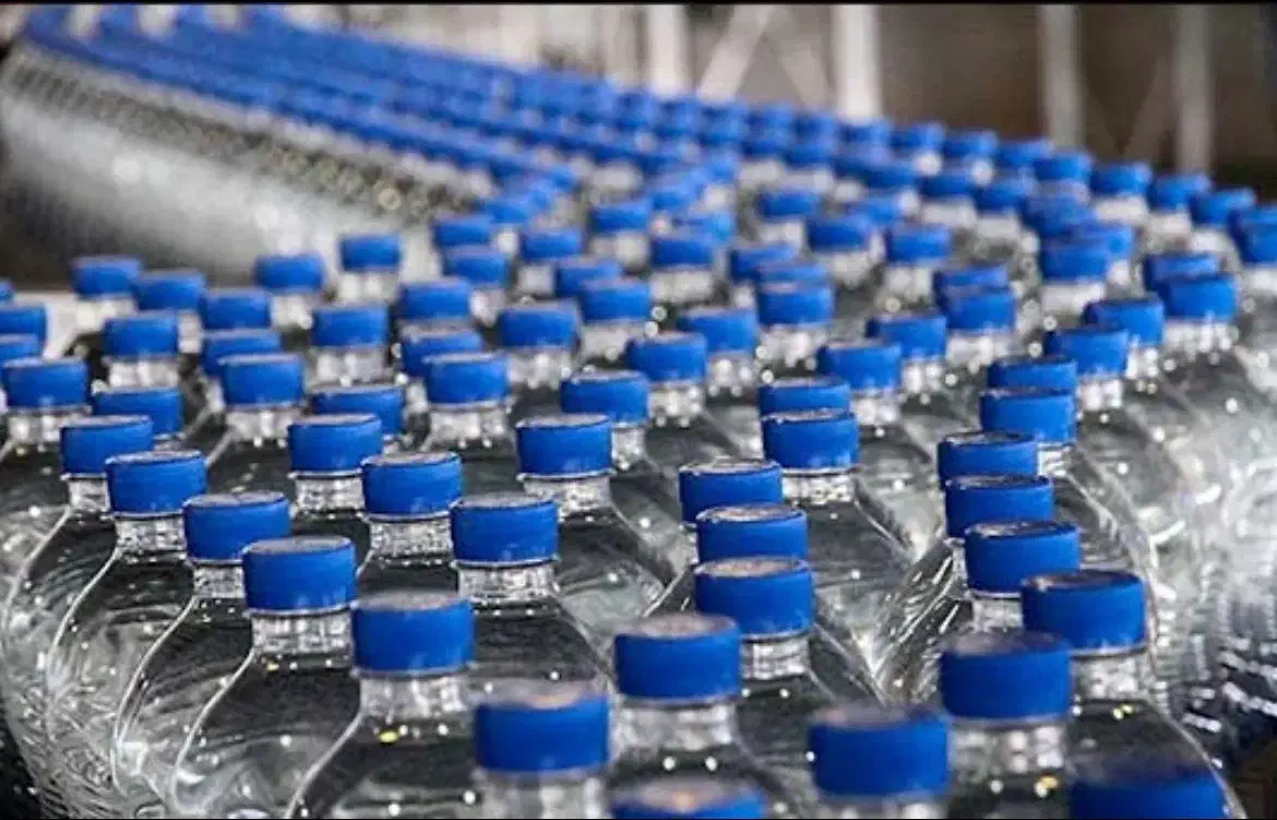 کارخانه بزرگ آب معدنی،کارگرخانم آقا راننده موزع|استخدام صنعتی، فنی، مهندسی|فردیس, خیام شرقی|دیوار