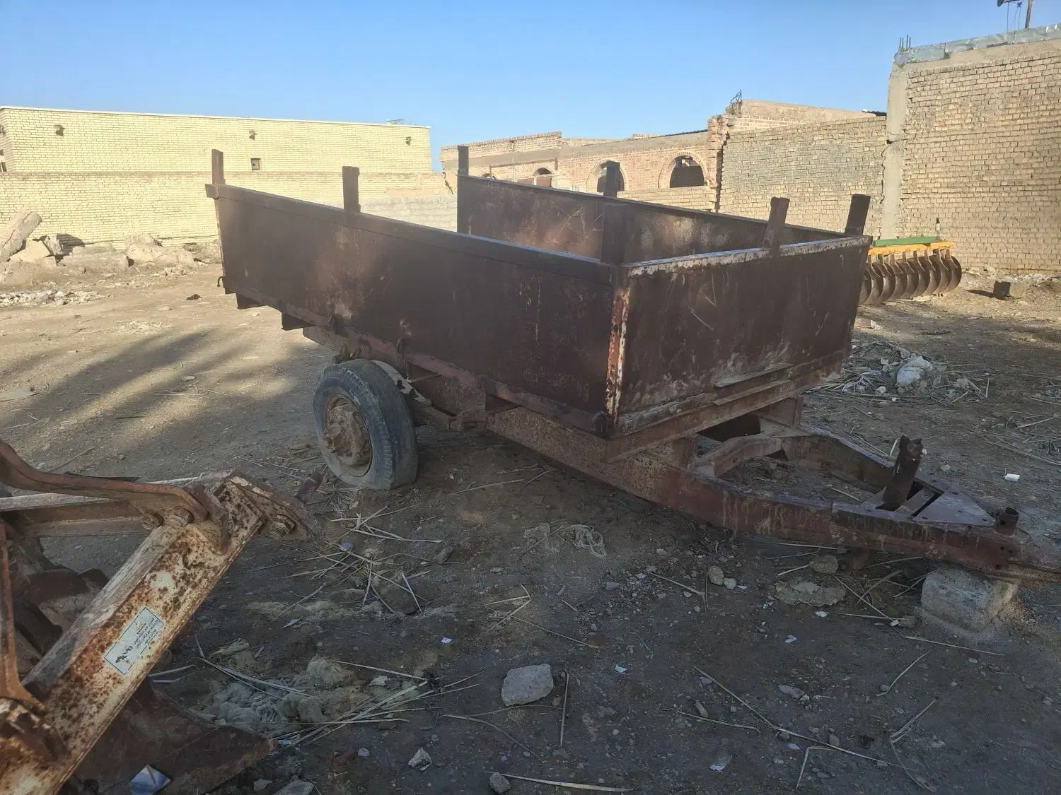 تریلی|ابزارآلات|سوسنگرد, |دیوار