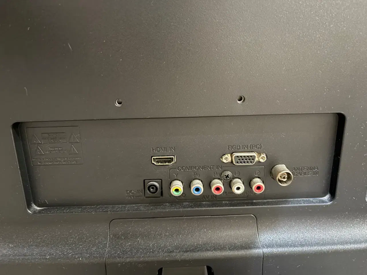 ۳۲ ال جی|تلویزیون و پروژکتور|رشت, گلسار|دیوار