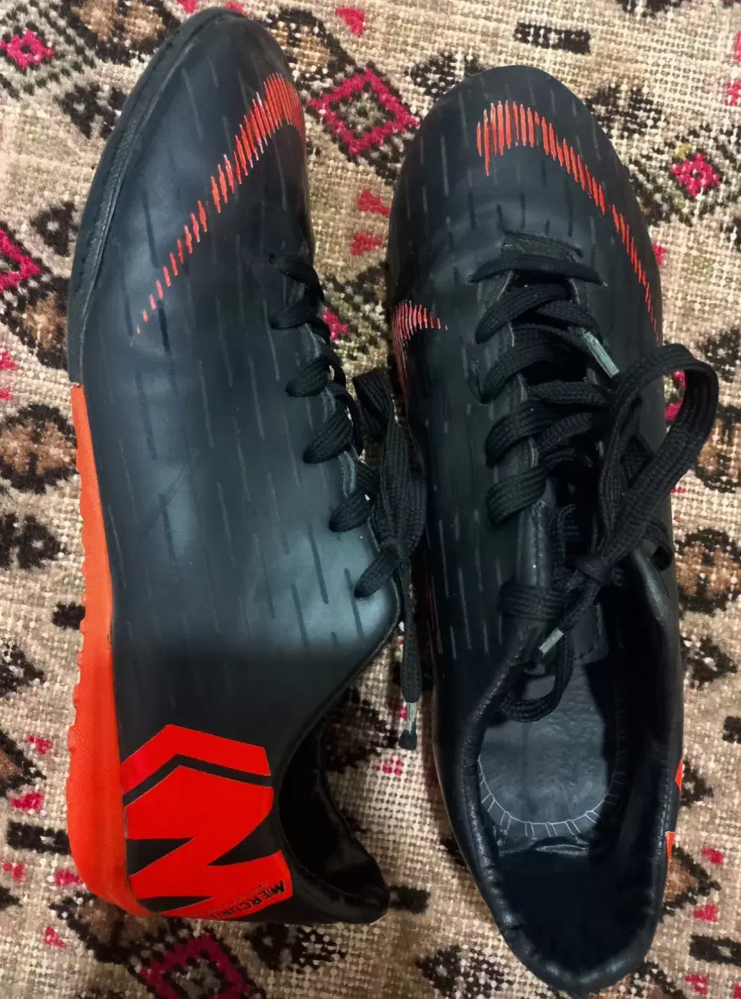 کفش فوتبال نایک|کیف، کفش، کمربند|کلاله, |دیوار