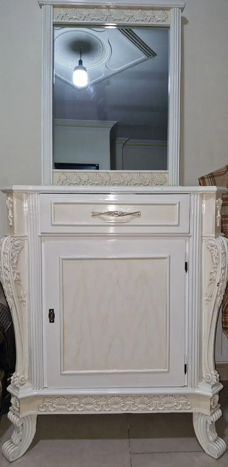 اینه کنسول|بوفه، ویترین، کنسول|تهران, میدان میوه و تره‌بار مرکزی|دیوار