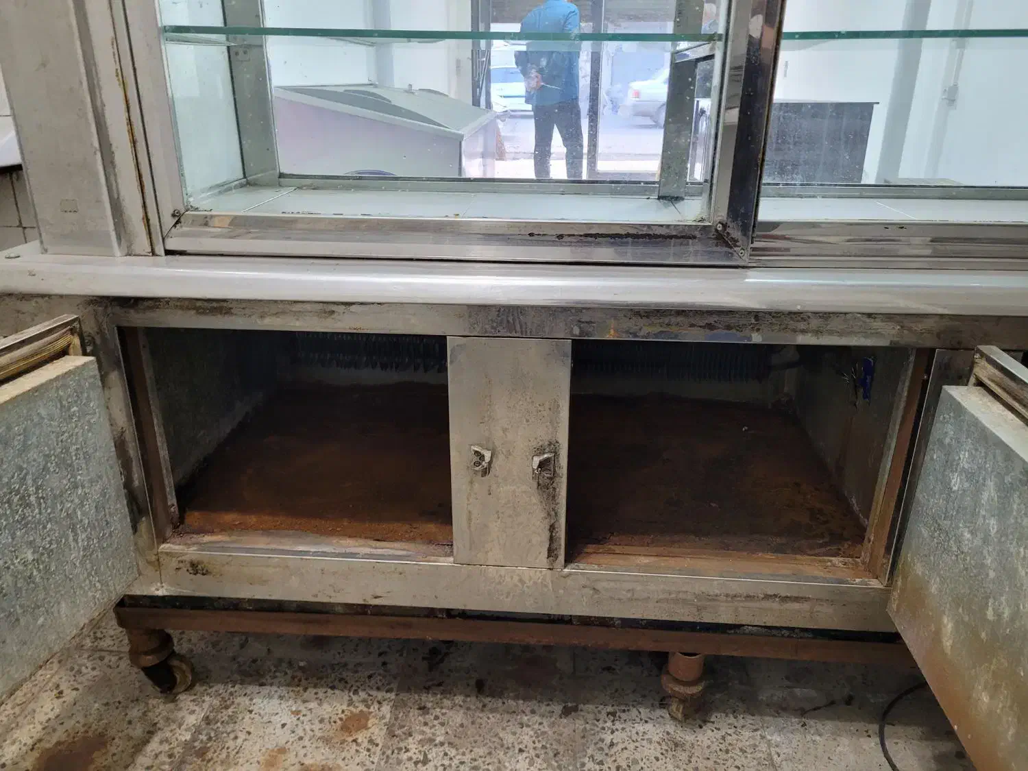 یک عدد یخچال ایستاده سالم تمام استیل|یخچال و فریزر|تالش, هشتپر|دیوار