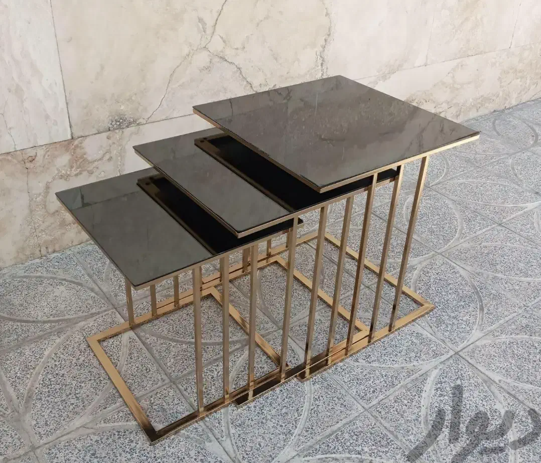 جلومبلی عسلی طلایی فلزی فورتیک|مبلمان خانگی و میز عسلی|کرمان, |دیوار