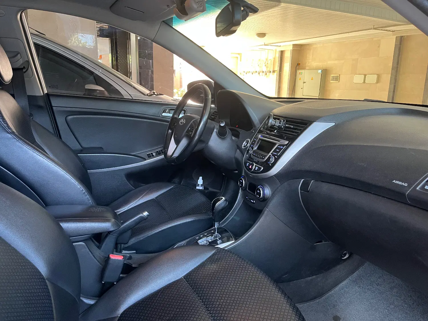 Hyundai Accent blue 2016|خودرو سواری و وانت|رودسر, |دیوار