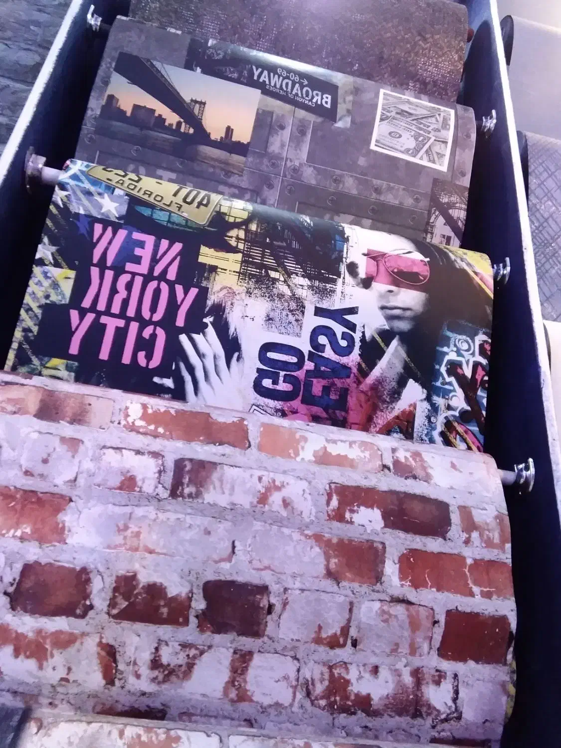 فروش انواع کاغذ دیواری خارجی و پوستر|مصالح و تجهیزات ساختمان|محلات, |دیوار