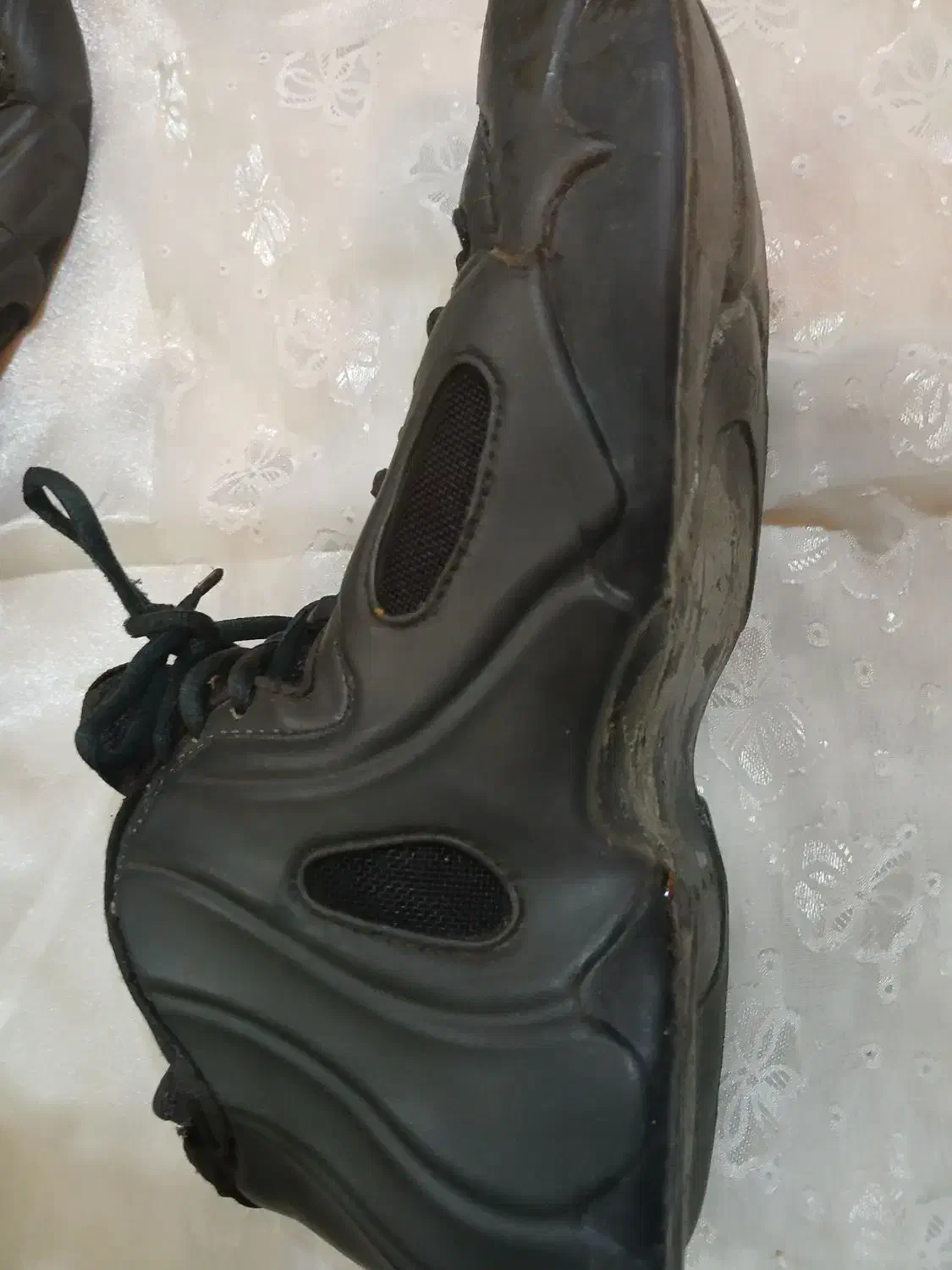 یکجفت کتونی اورجینال نایت گارند بدون کفی سالم|کیف، کفش، کمربند|تهران, جوادیه|دیوار