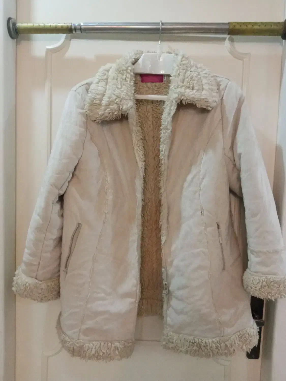 پالتو زنانه|لباس|ری, شهرک نظامی|دیوار