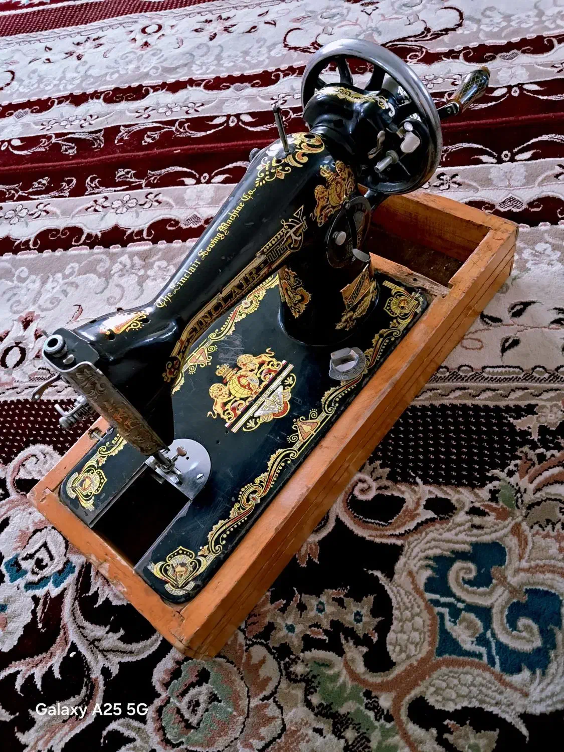 چرخ خیاطی قدیمی|لوازم خیاطی و بافتنی|بروجرد, |دیوار