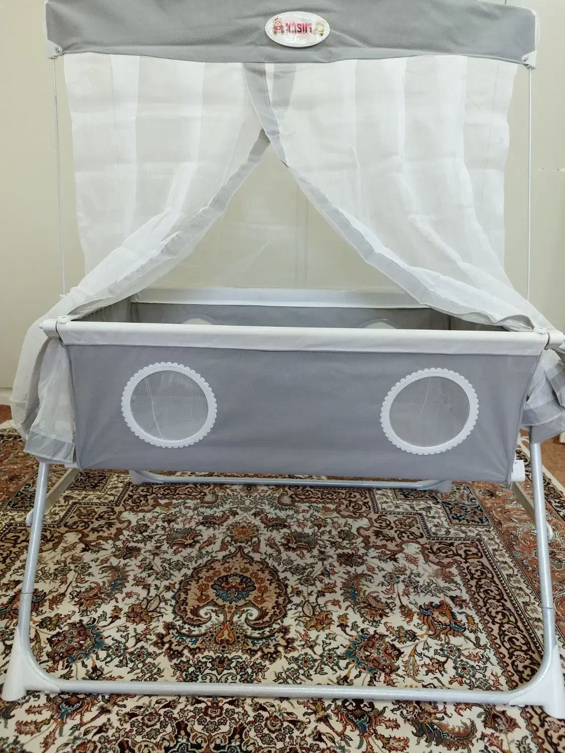 گهواره بچه|اسباب و اثاث بچه|مهاجران, |دیوار