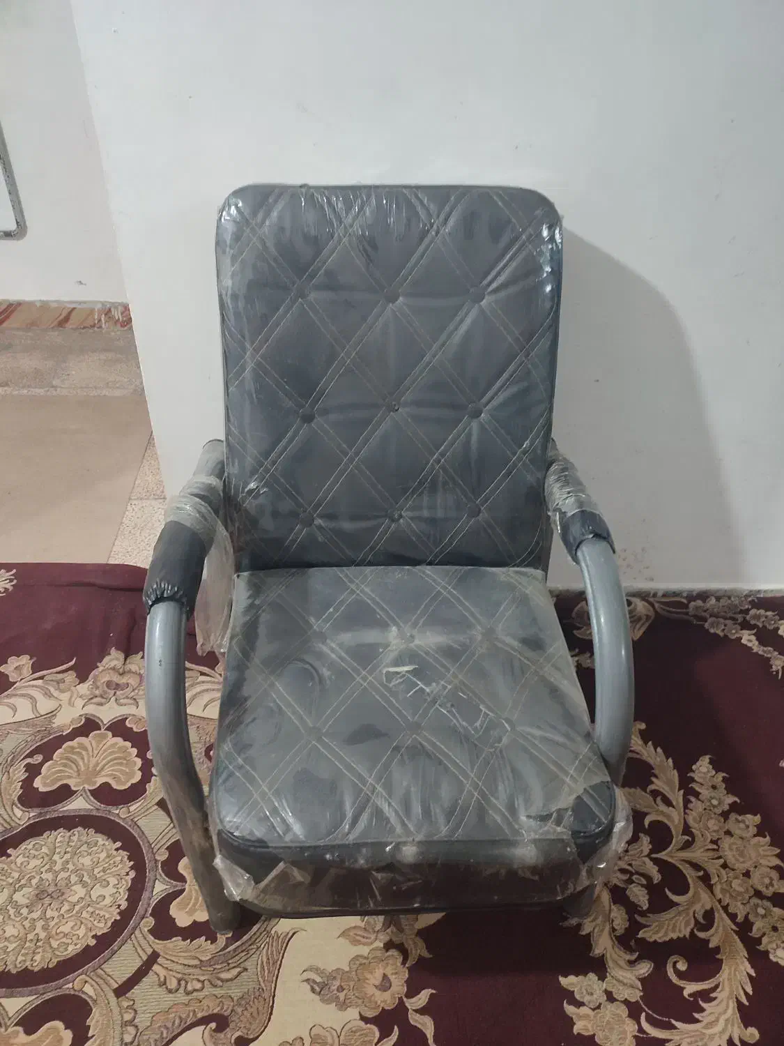 صندلی|مبلمان اداری|گنبد کاووس, |دیوار