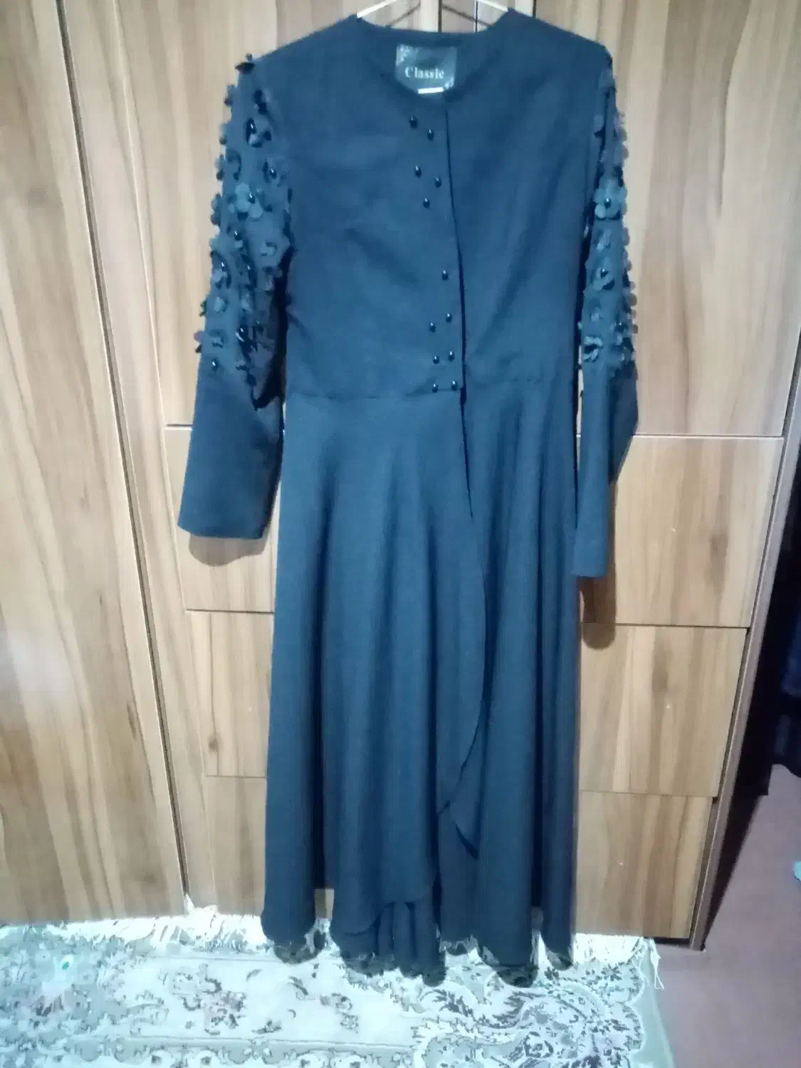 مانتو|لباس|مشهد, شهید جنگی|دیوار