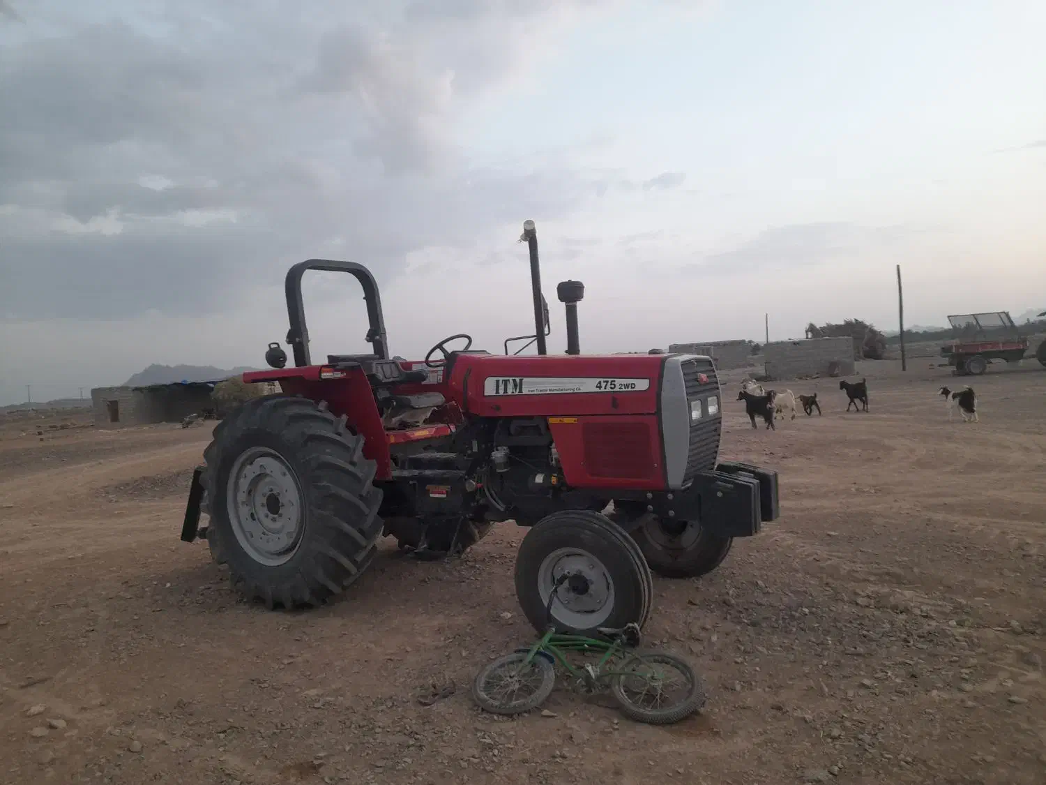 فروش تراکتور ۴۷۵ تک|خودرو سنگین|بیرک, |دیوار