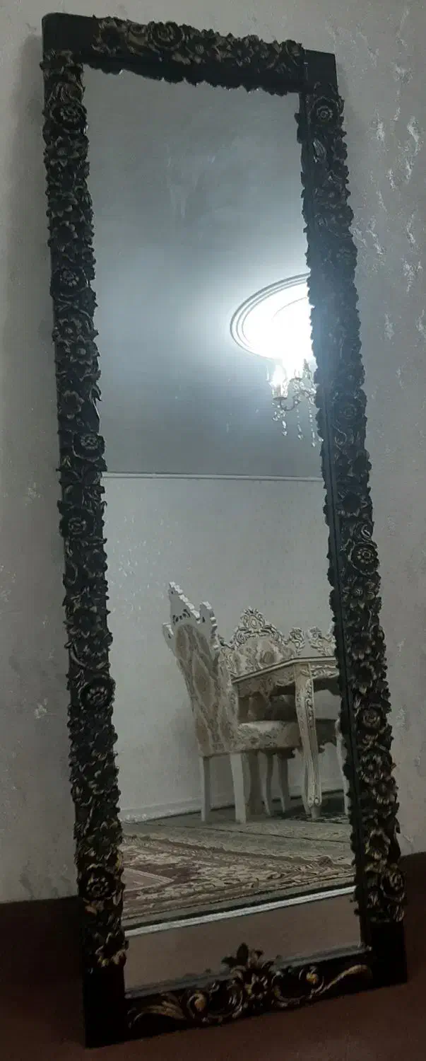 آینه|آینه|اسلام‌شهر, شهرک لاله|دیوار