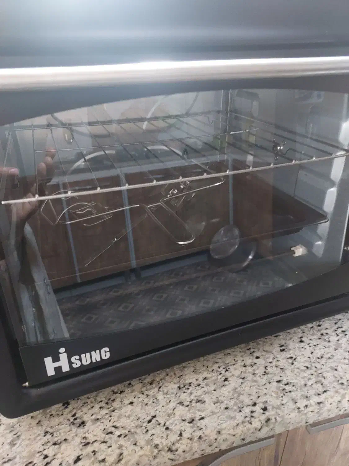 یک دستگاه توستر برای فروش فقط دو سه بار ازش|اجاق گاز و لوازم برقی پختوپز|بروجرد, |دیوار