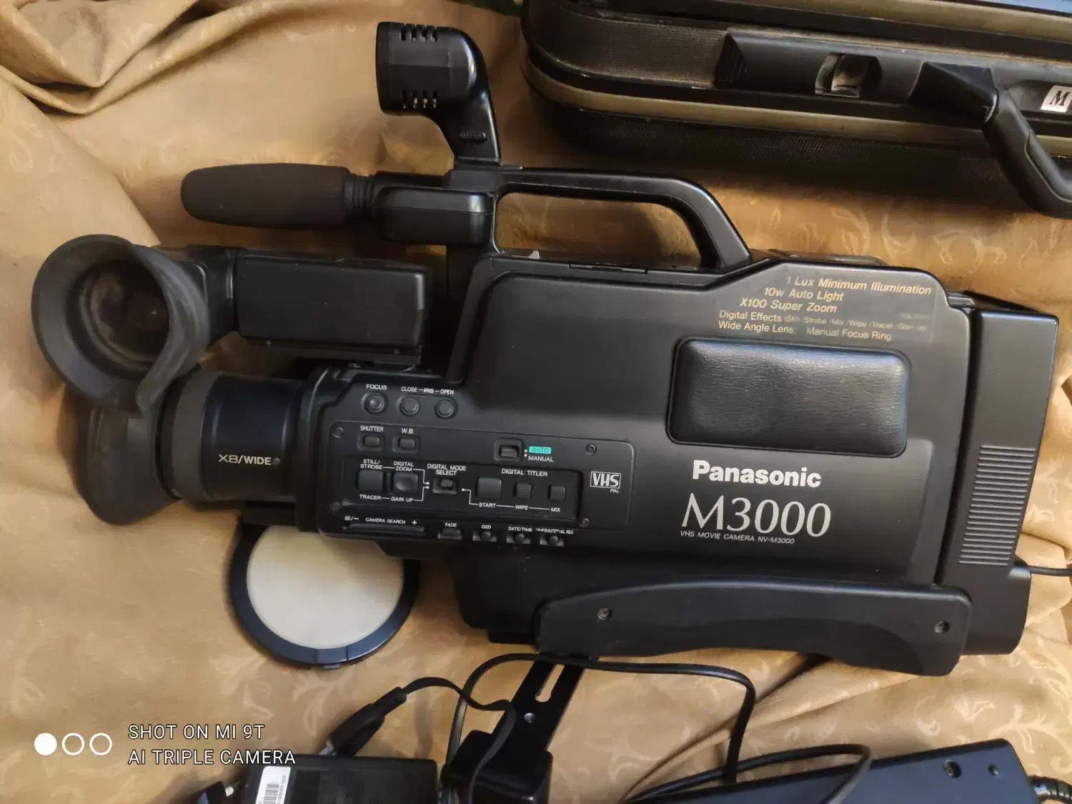 دوربین فیلمبرداری پاناسونیک VHS اصل ( ژاپن )با کیف|دوربین عکاسی و فیلم‌برداری|تهران, جردن|دیوار