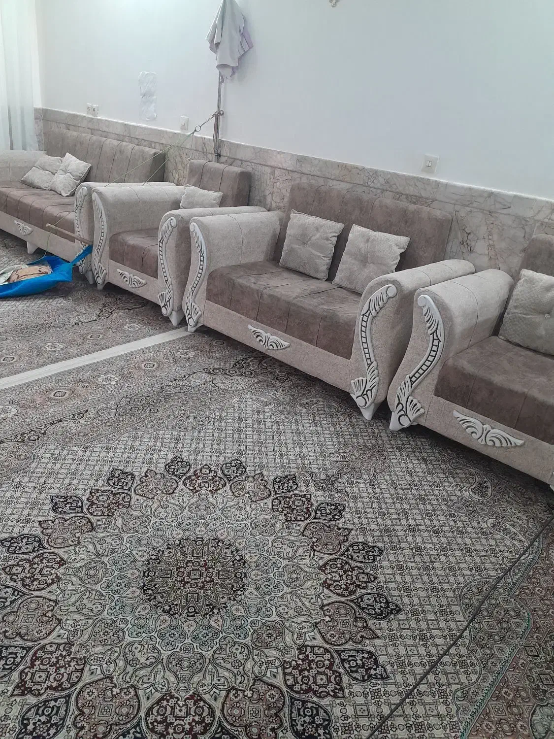 مبل۷نفره تمیزوسالم|مبلمان خانگی و میز عسلی|تربت جام, والفجر|دیوار