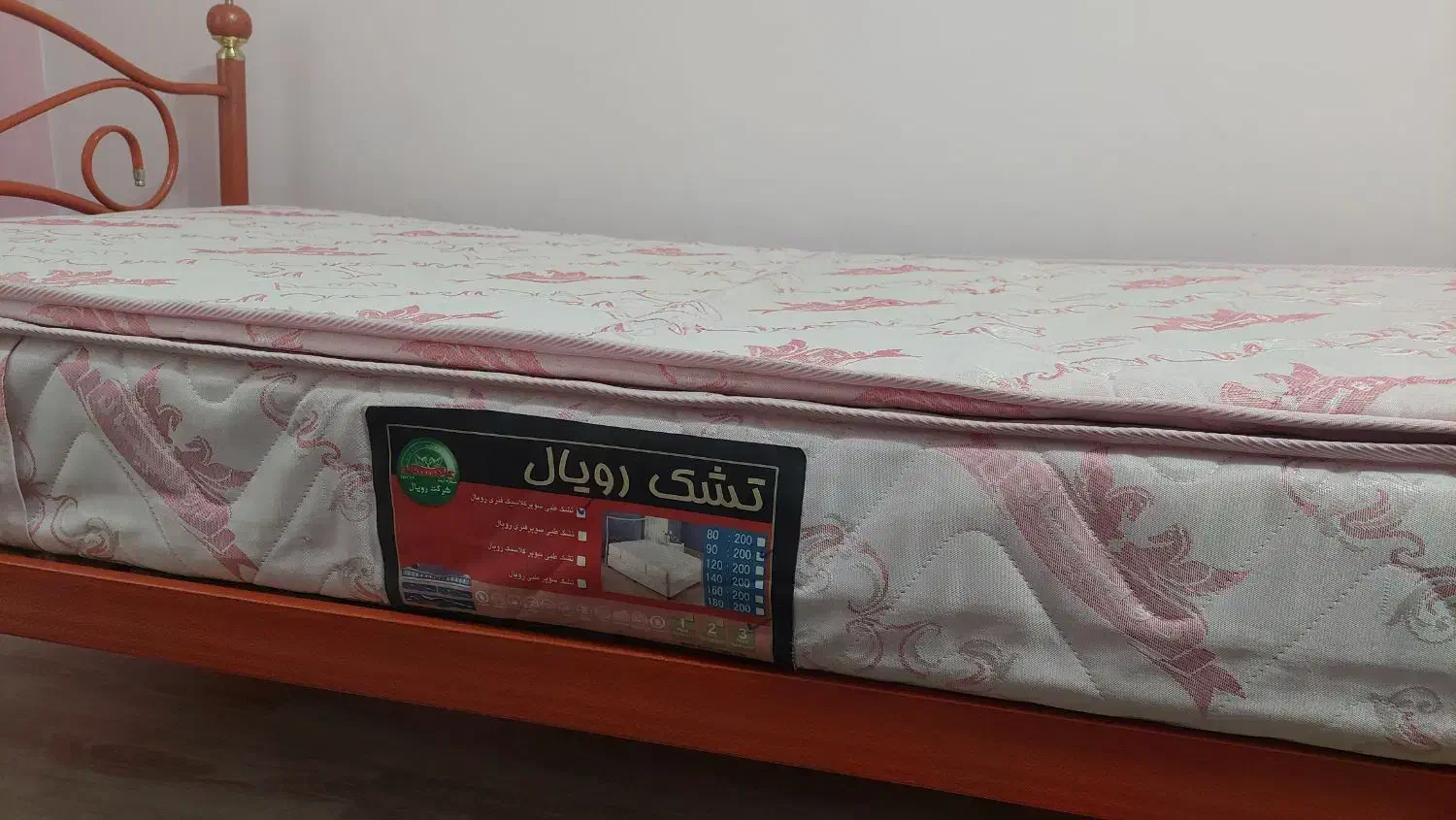 تختخواب یکنفره فلزی با کفی چوبی|تخت و سرویس خواب|تهران, قاسم‌آباد|دیوار