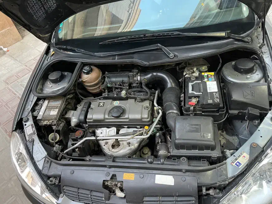 ۲۰۶ مدل ۸۵ فابریک|خودرو سواری و وانت|شیراز, سلطان آباد|دیوار