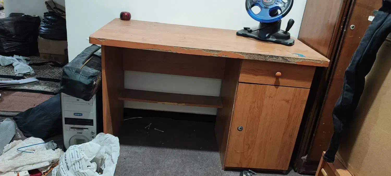 میز تحریر جادار|میز تحریر و کامپیوتر|خرمشهر, |دیوار