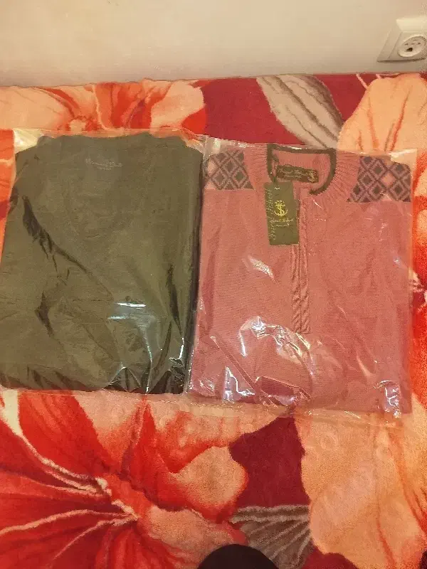 لباس کاموایی|لباس|زرندیه, |دیوار