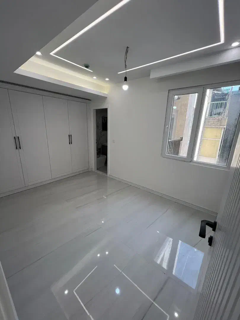 ۱۶۵ متر ۳ خواب تکواحدی ژورنالی/۲ پارکینگ سندی