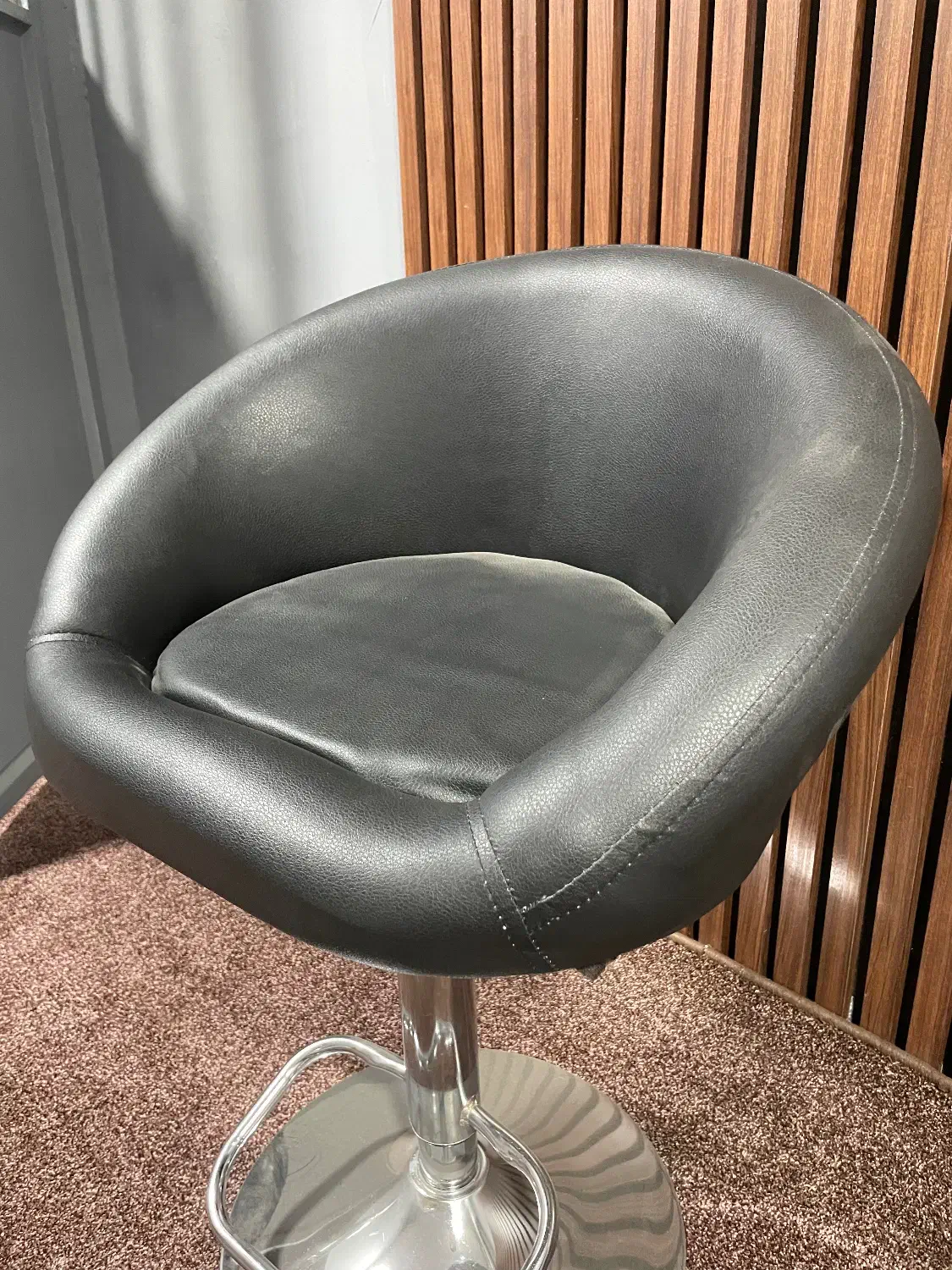 صندلی گردان شیک|صندلی و نیمکت|پارس‌آباد, |دیوار